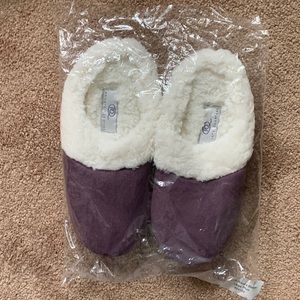 Suede slippers-new
